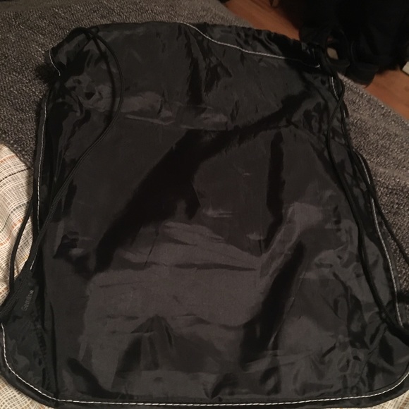 Drawstring backpack - Picture 2 of 3